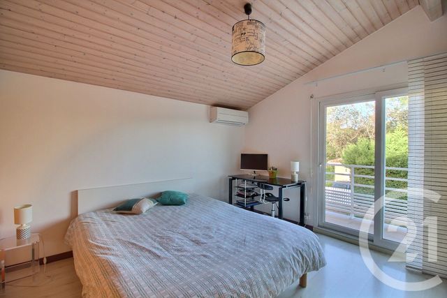 maison à vendre - 5 pièces - 153.35 m2 - PESSAC - 33 - AQUITAINE - Century 21 A.C.O