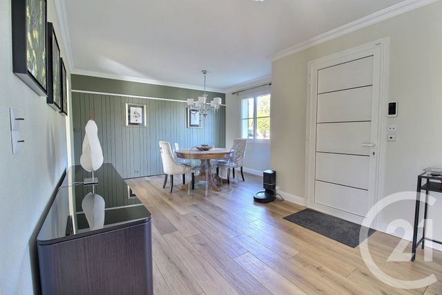 Afficher la photo en grand maison à vendre - 6 pièces - 184.9 m2 - PESSAC - 33 - AQUITAINE - Century 21 A.C.O