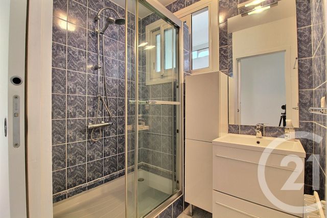 Appartement F4 à vendre - 4 pièces - 64.64 m2 - PESSAC - 33 - AQUITAINE - Century 21 A.C.O