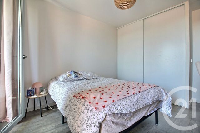 Appartement F3 à vendre - 3 pièces - 64.0 m2 - PESSAC - 33 - AQUITAINE - Century 21 A.C.O.