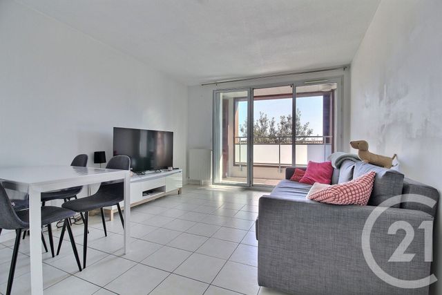 Appartement F3 à vendre - 3 pièces - 64.0 m2 - PESSAC - 33 - AQUITAINE - Century 21 A.C.O.