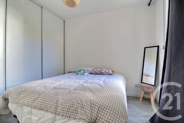 Appartement F3 à vendre - 3 pièces - 64.0 m2 - PESSAC - 33 - AQUITAINE - Century 21 A.C.O.