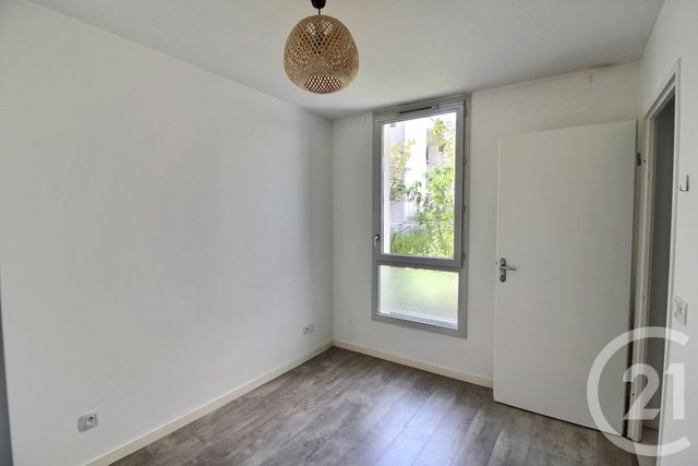 Appartement F3 à vendre - 3 pièces - 64.0 m2 - PESSAC - 33 - AQUITAINE - Century 21 A.C.O.
