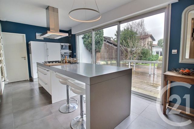 maison à vendre - 5 pièces - 155.0 m2 - PESSAC - 33 - AQUITAINE - Century 21 A.C.O