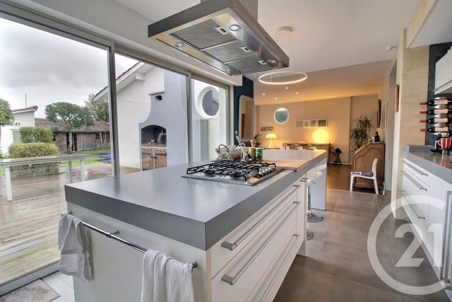 maison à vendre - 5 pièces - 155.0 m2 - PESSAC - 33 - AQUITAINE - Century 21 A.C.O
