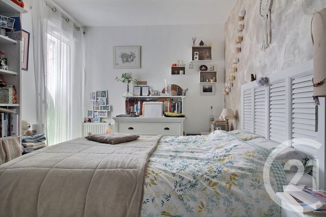 Appartement F3 à vendre - 3 pièces - 60.31 m2 - PESSAC - 33 - AQUITAINE - Century 21 A.C.O.