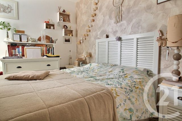 Appartement F3 à vendre - 3 pièces - 60.31 m2 - PESSAC - 33 - AQUITAINE - Century 21 A.C.O.