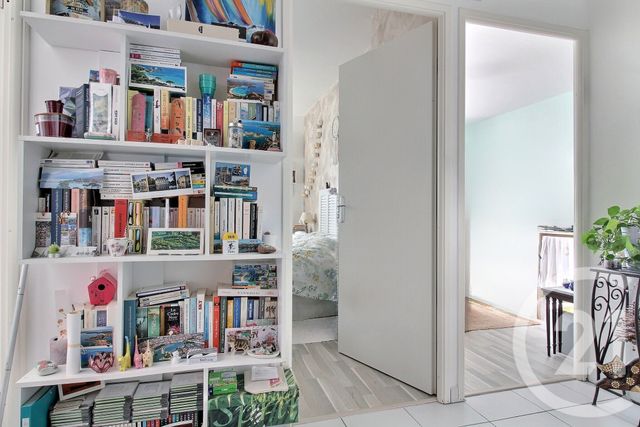 Appartement F3 à vendre - 3 pièces - 60.31 m2 - PESSAC - 33 - AQUITAINE - Century 21 A.C.O.