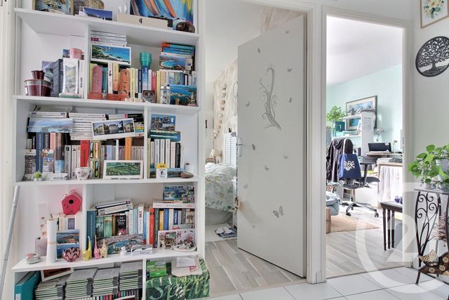 Appartement F3 à vendre - 3 pièces - 60.31 m2 - PESSAC - 33 - AQUITAINE - Century 21 A.C.O.