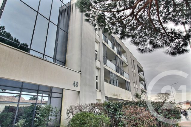Appartement à vendre - 3 pièces - 59.44 m2 - PESSAC - 33 - AQUITAINE - Century 21 A.C.O