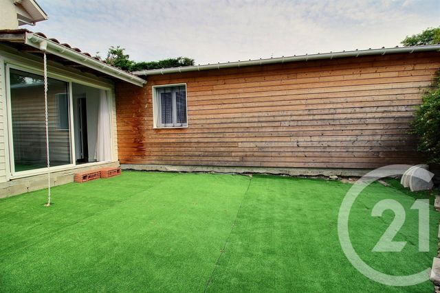 Appartement F2 à vendre - 2 pièces - 30.7 m2 - PESSAC - 33 - AQUITAINE - Century 21 A.C.O.