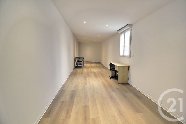 Appartement F2 à vendre - 2 pièces - 30.7 m2 - PESSAC - 33 - AQUITAINE - Century 21 A.C.O.