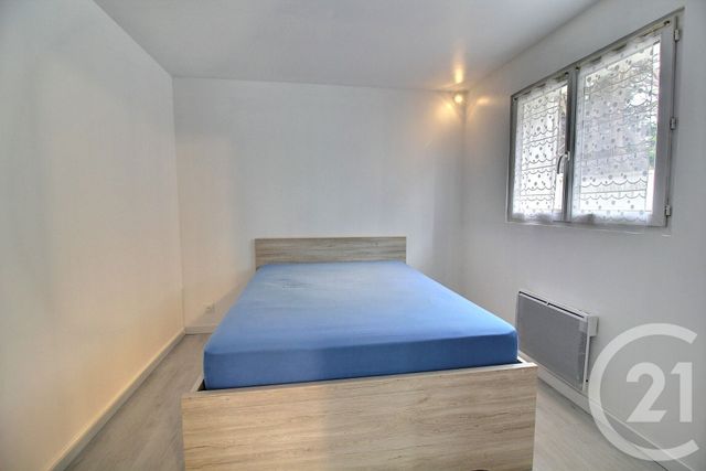 Appartement F2 à vendre - 2 pièces - 30.7 m2 - PESSAC - 33 - AQUITAINE - Century 21 A.C.O.