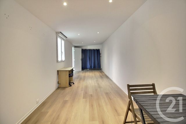 Appartement F2 à vendre - 2 pièces - 30.7 m2 - PESSAC - 33 - AQUITAINE - Century 21 A.C.O.
