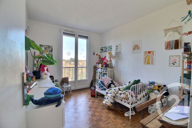 Appartement F3 à vendre - 3 pièces - 56.68 m2 - PESSAC - 33 - AQUITAINE - Century 21 A.C.O.