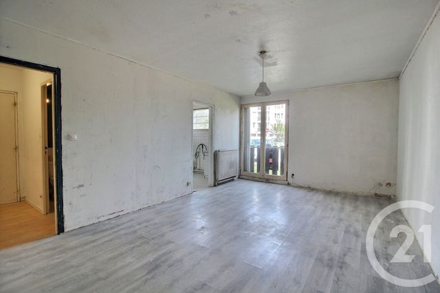 Appartement F1 à vendre - 1 pièce - 34.0 m2 - PESSAC - 33 - AQUITAINE - Century 21 A.C.O.