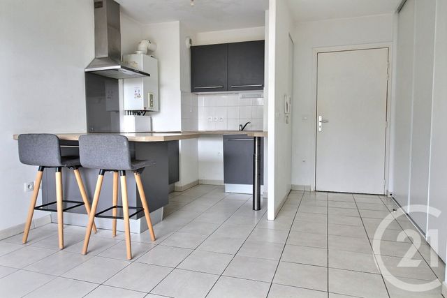 Appartement F2 à louer - 2 pièces - 40.0 m2 - PESSAC - 33 - AQUITAINE - Century 21 A.C.O.