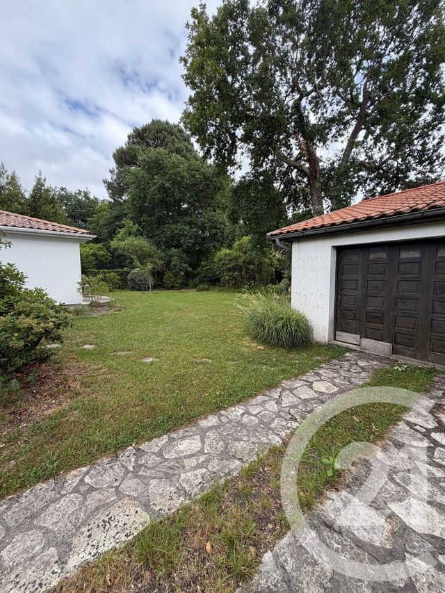 maison à louer - 6 pièces - 112.0 m2 - PESSAC - 33 - AQUITAINE - Century 21 A.C.O.