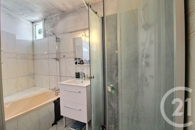 Appartement F4 à vendre - 4 pièces - 79.29 m2 - PESSAC - 33 - AQUITAINE - Century 21 A.C.O.