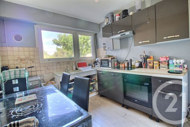 Appartement F4 à vendre - 4 pièces - 79.29 m2 - PESSAC - 33 - AQUITAINE - Century 21 A.C.O.