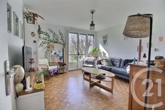 Appartement F3 à vendre - 3 pièces - 56.68 m2 - PESSAC - 33 - AQUITAINE - Century 21 A.C.O.