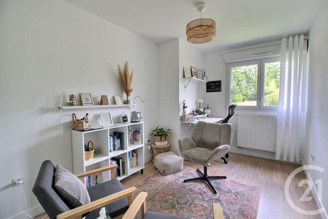 Appartement F4 à vendre - 4 pièces - 78.66 m2 - PESSAC - 33 - AQUITAINE - Century 21 A.C.O.