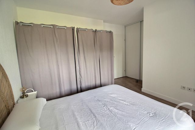 Appartement F4 à vendre - 4 pièces - 78.66 m2 - PESSAC - 33 - AQUITAINE - Century 21 A.C.O.