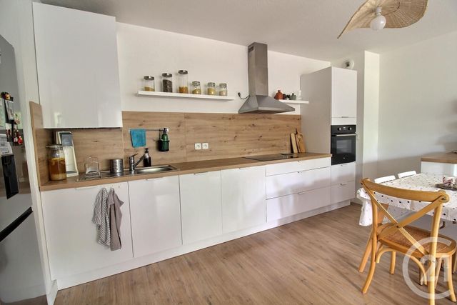 Appartement F4 à vendre - 4 pièces - 78.66 m2 - PESSAC - 33 - AQUITAINE - Century 21 A.C.O.