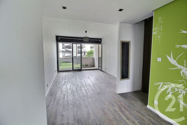 Appartement F3 à vendre - 3 pièces - 57.0 m2 - PESSAC - 33 - AQUITAINE - Century 21 A.C.O.