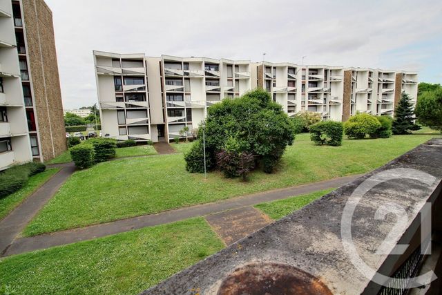 Appartement F3 à vendre - 3 pièces - 57.0 m2 - PESSAC - 33 - AQUITAINE - Century 21 A.C.O.