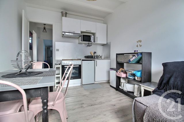 Appartement F3 à louer - 3 pièces - 60.0 m2 - PESSAC - 33 - AQUITAINE - Century 21 A.C.O.