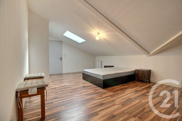 Appartement F2 à louer - 2 pièces - 44.0 m2 - PESSAC - 33 - AQUITAINE - Century 21 A.C.O.