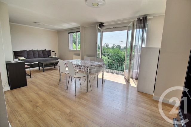 Appartement F4 à louer - 4 pièces - 64.0 m2 - PESSAC - 33 - AQUITAINE - Century 21 A.C.O.