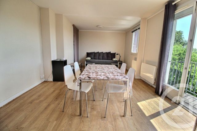 Appartement F4 à louer - 4 pièces - 64.0 m2 - PESSAC - 33 - AQUITAINE - Century 21 A.C.O.