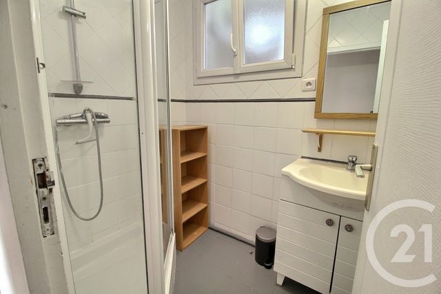 Appartement F4 à louer - 4 pièces - 64.0 m2 - PESSAC - 33 - AQUITAINE - Century 21 A.C.O.