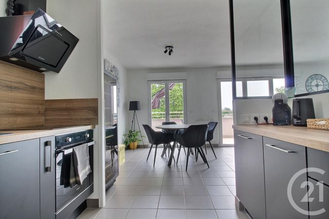 Appartement F4 à louer - 4 pièces - 83.3 m2 - PESSAC - 33 - AQUITAINE - Century 21 A.C.O.