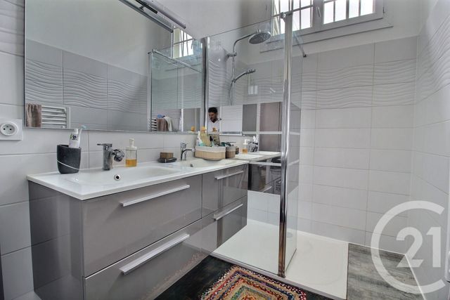 maison à vendre - 6 pièces - 147.0 m2 - PESSAC - 33 - AQUITAINE - Century 21 A.C.O.