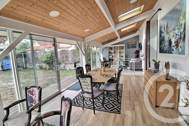 maison à vendre - 6 pièces - 147.0 m2 - PESSAC - 33 - AQUITAINE - Century 21 A.C.O.