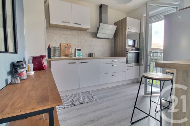 Appartement T2 à louer - 2 pièces - 48.0 m2 - MERIGNAC - 33 - AQUITAINE - Century 21 A.C.O.