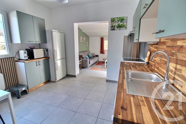 Appartement T2 à louer - 2 pièces - 45.0 m2 - PESSAC - 33 - AQUITAINE - Century 21 A.C.O.