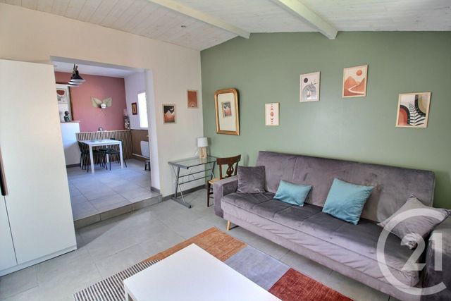 Appartement T2 à louer - 2 pièces - 45.0 m2 - PESSAC - 33 - AQUITAINE - Century 21 A.C.O.