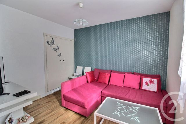 Appartement F4 à vendre - 4 pièces - 63.61 m2 - PESSAC - 33 - AQUITAINE - Century 21 A.C.O