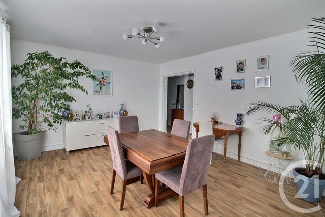Appartement F4 à vendre - 4 pièces - 63.61 m2 - PESSAC - 33 - AQUITAINE - Century 21 A.C.O