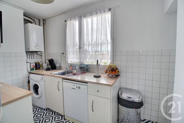 Appartement F4 à vendre - 4 pièces - 63.61 m2 - PESSAC - 33 - AQUITAINE - Century 21 A.C.O