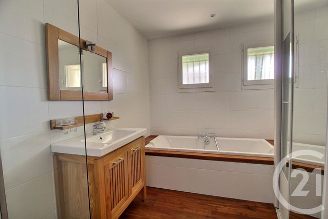 maison à vendre - 6 pièces - 133.0 m2 - PESSAC - 33 - AQUITAINE - Century 21 A.C.O.